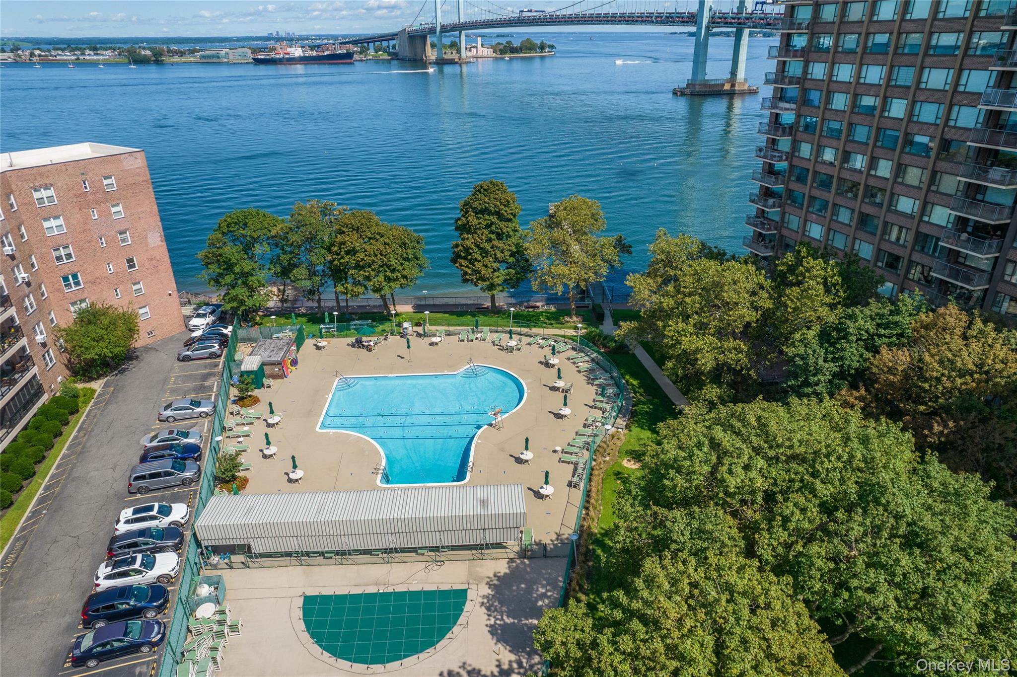 166-25 Powells Cove Boulevard Unit 16B, Beechhurst NY 11357