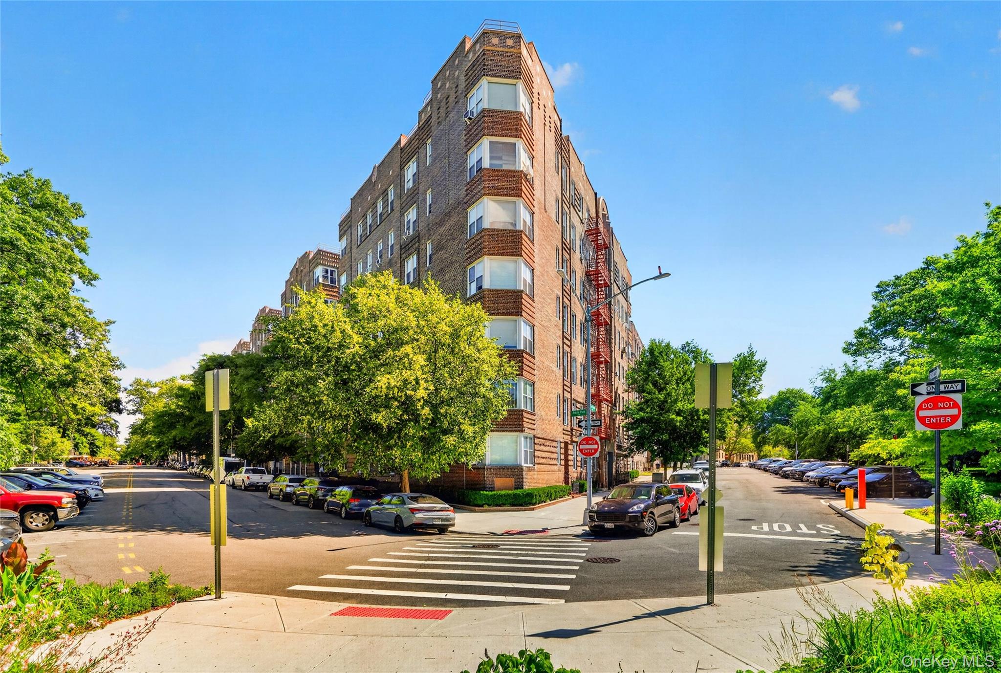 601 Pelham Parkway N Unit 315, Bronx NY 10467
