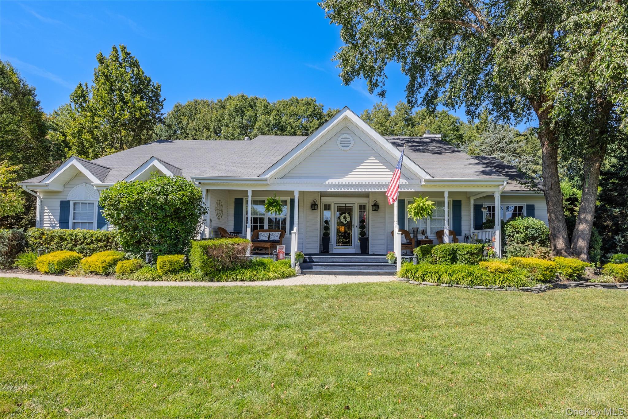 34 Varsity Boulevard, East Setauket NY 11733