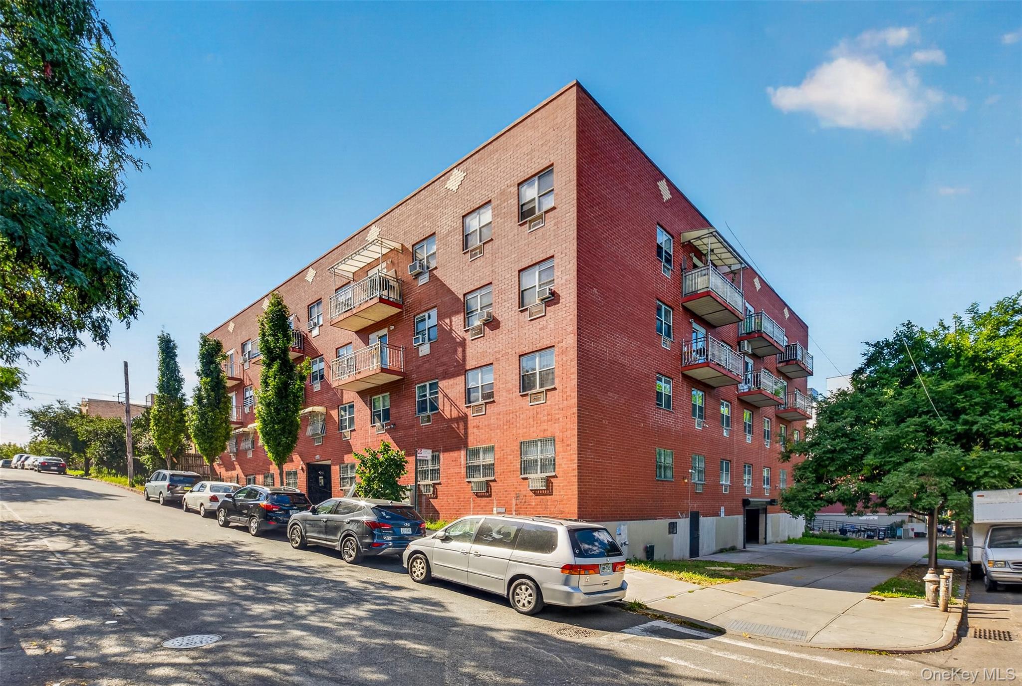 11245 39th Avenue Unit 1E, Corona NY 11368