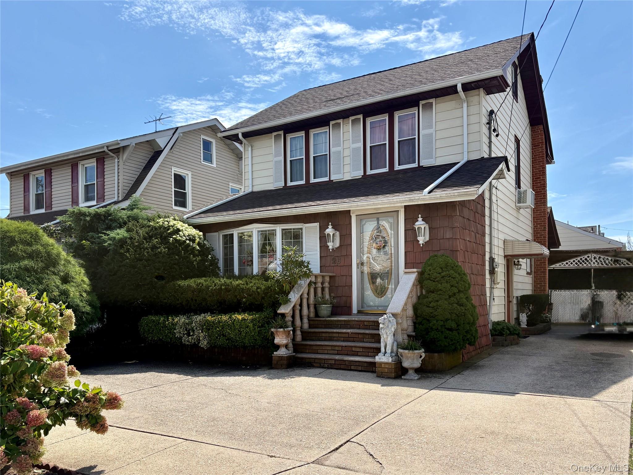 26 E Oxford Street, Valley Stream NY 11580