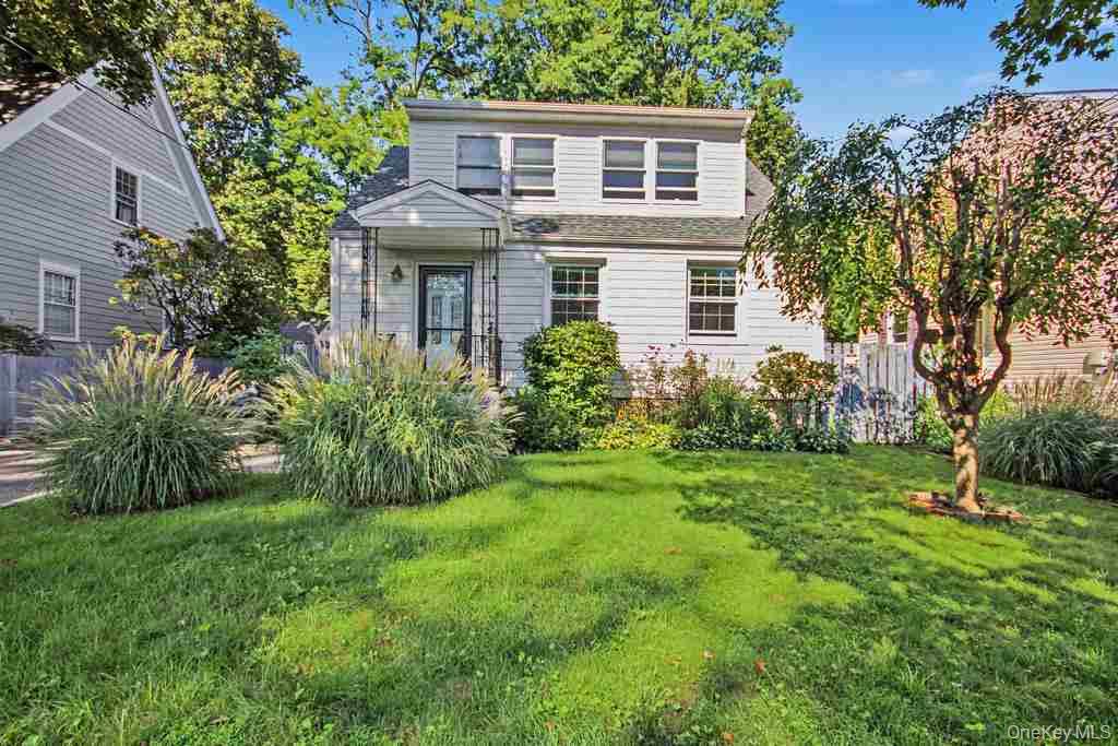 8 Curry Road, Hastings-on-Hudson NY 10706