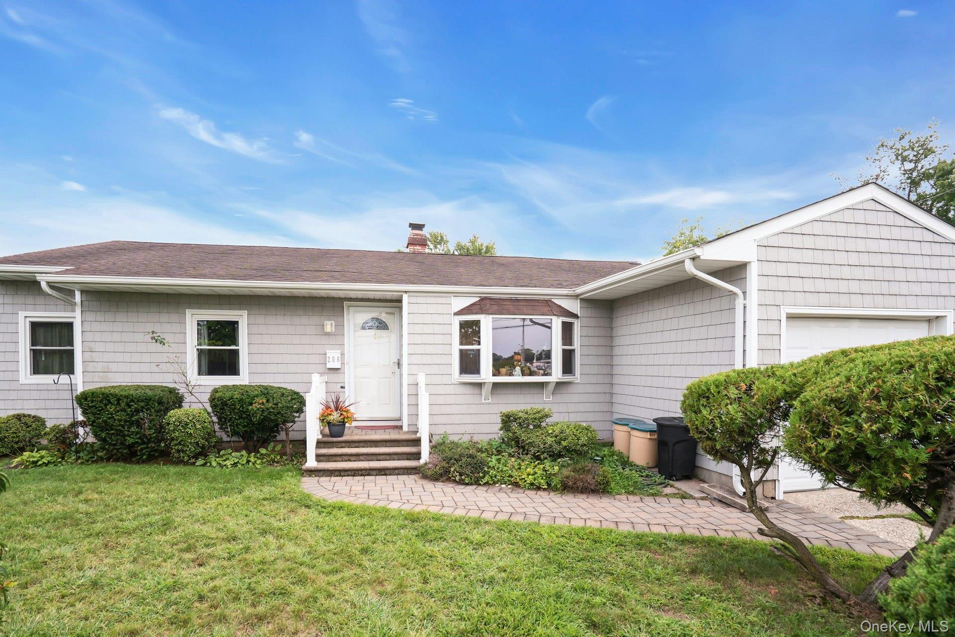 206 Alkier Street, Brentwood NY 11717