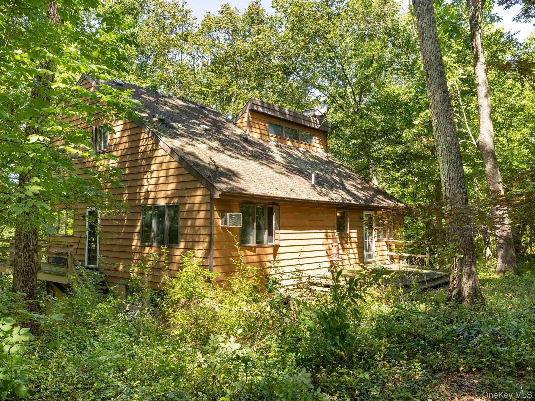 9 Watch Hill Road, New Paltz NY 12561