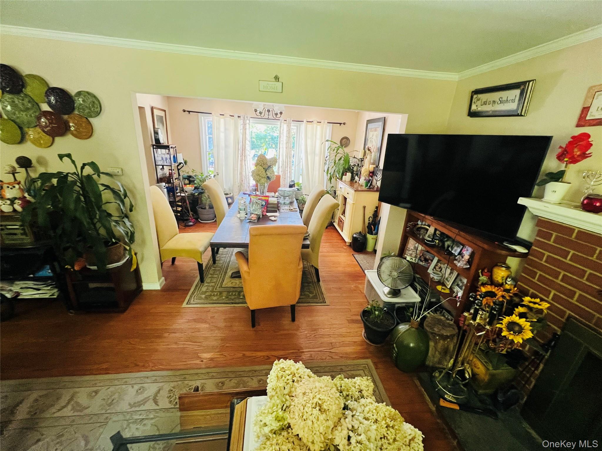 250 N Country Road Unit Single Family, Port Jefferson NY 11777