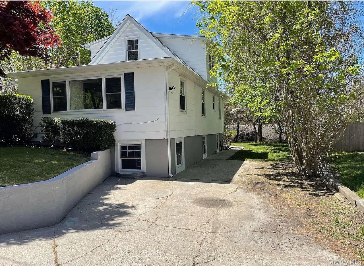 62 Satinwood Road, Rocky Point NY 11778