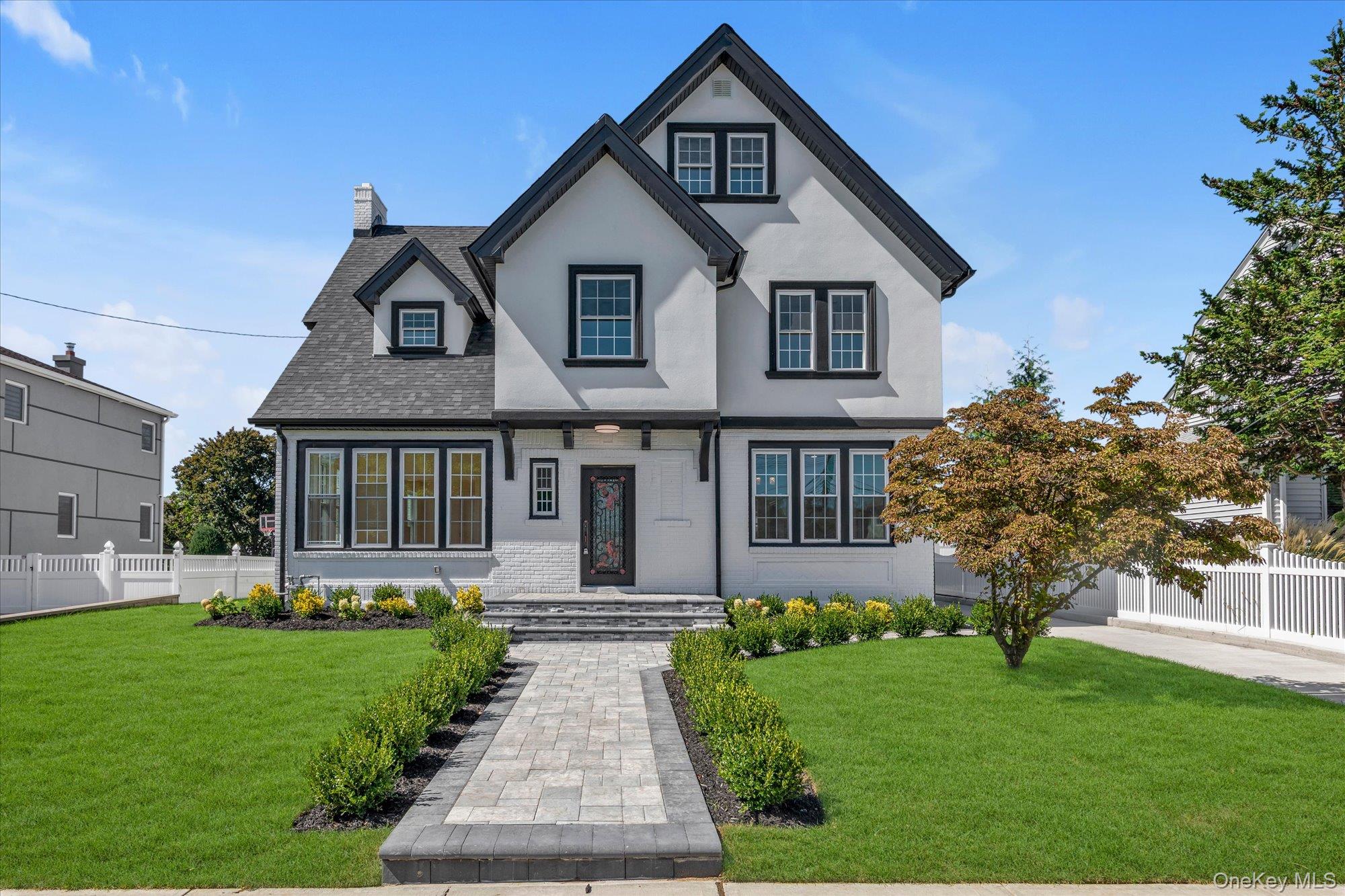 27 2nd Street, Lynbrook NY 11563