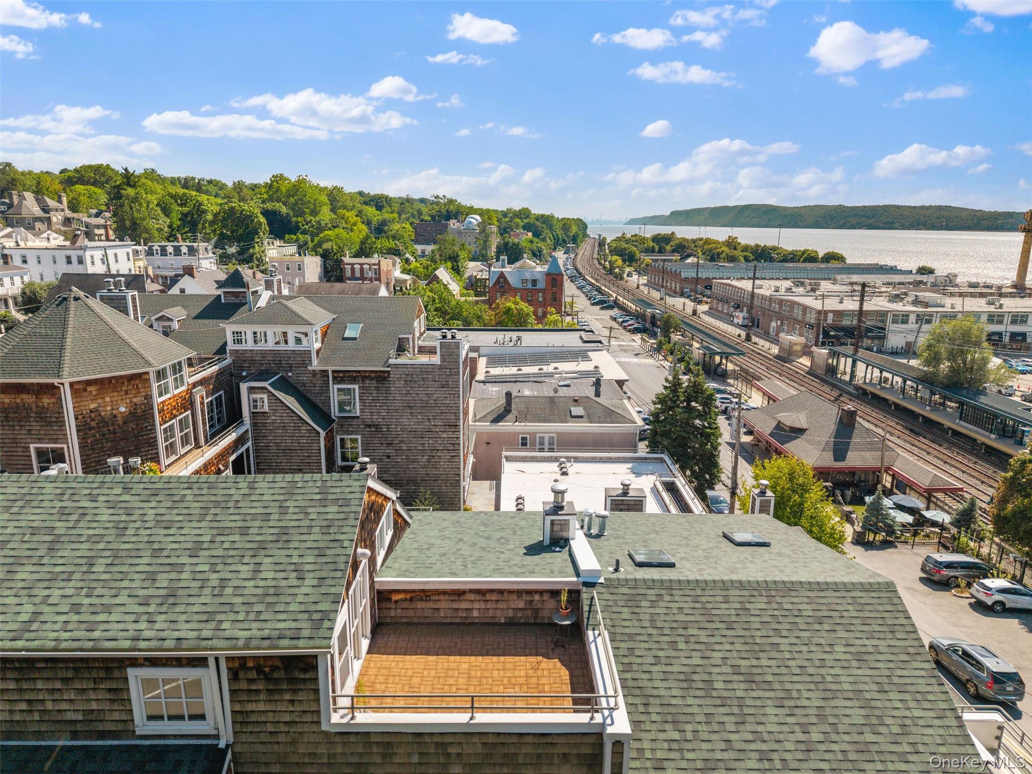 27 N Buckhout Street Unit 10, Irvington NY 10533