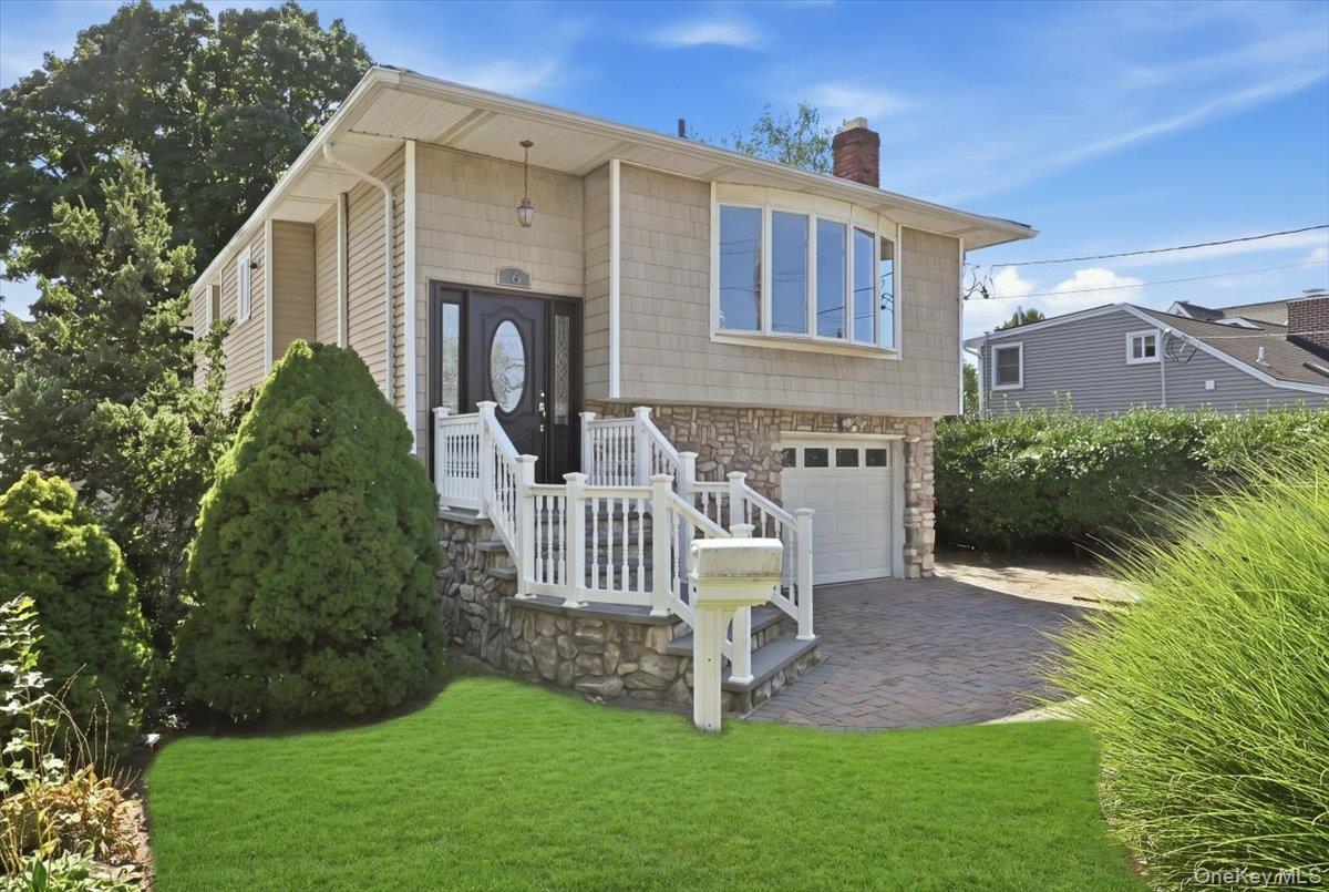 6 Adam Road W, Massapequa NY 11758