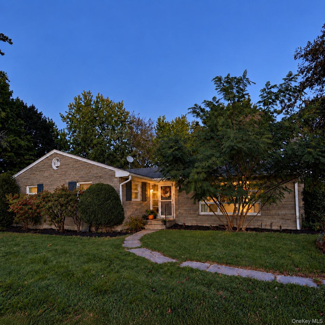 6 Hope Lane, Milton NY 12547