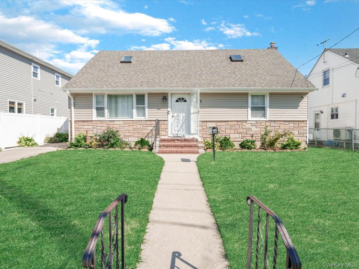77 LITCHFIELD Avenue, Elmont NY 11003