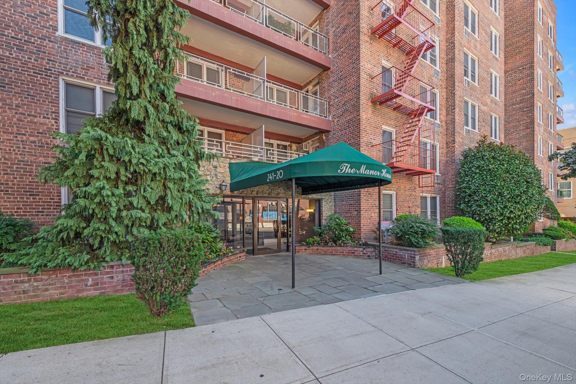 241-20 Northern Blvd Unit 6K, Douglaston NY 11362