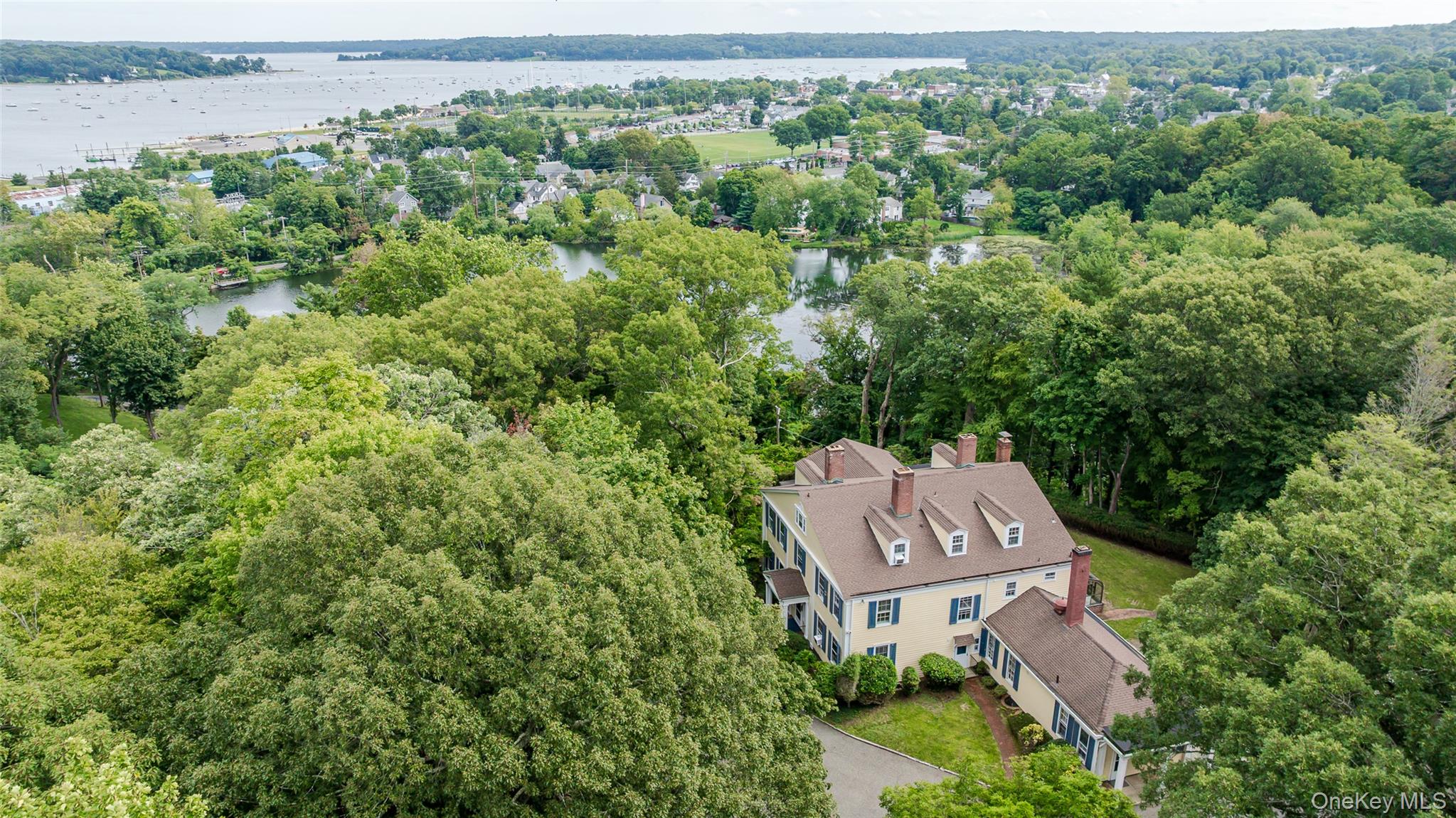 51 Lake Avenue, Mill Neck NY 11765