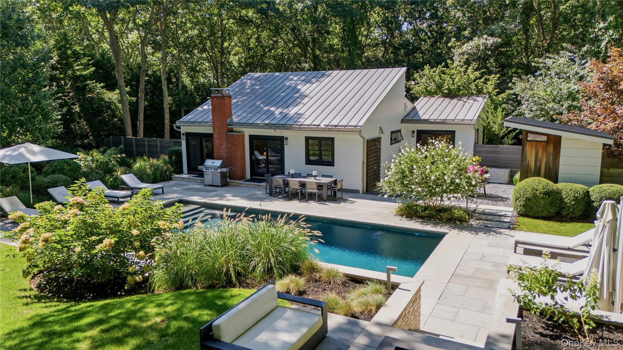 12 Surrey Court, East Hampton NY 11937