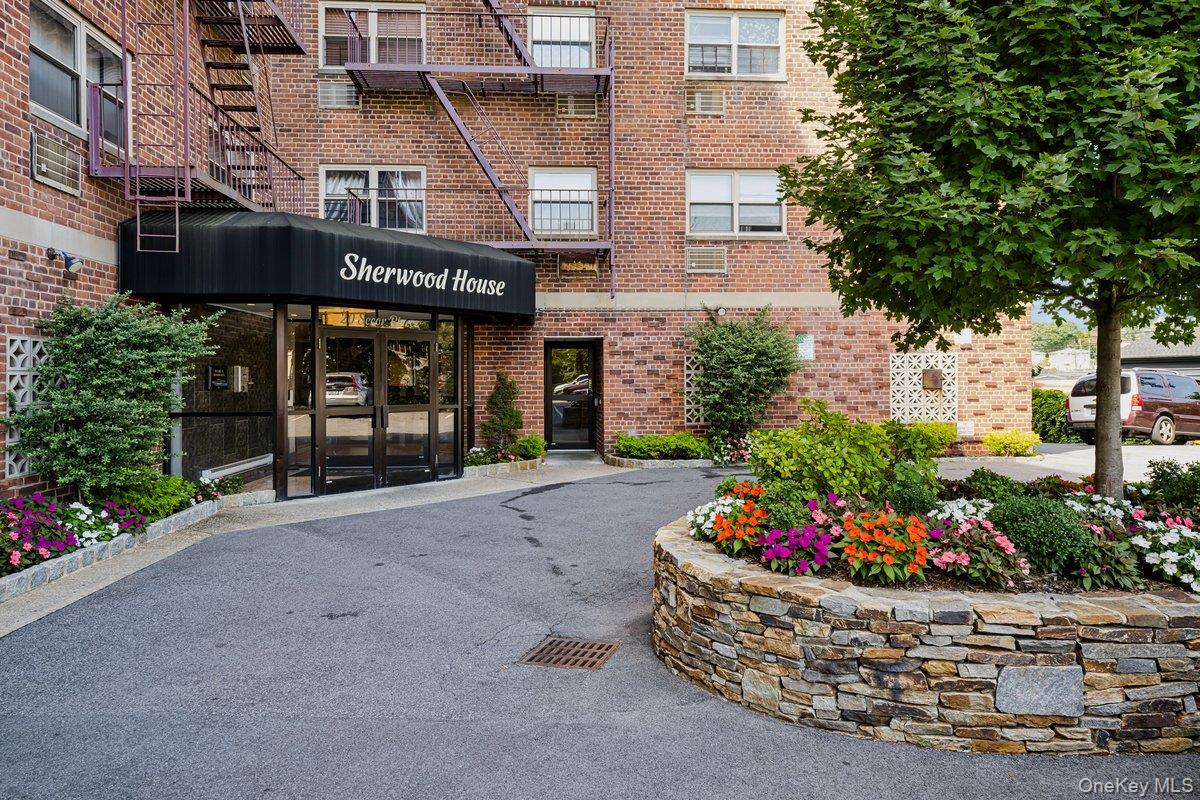 20 Secor Place Unit 6B, Yonkers NY 10704