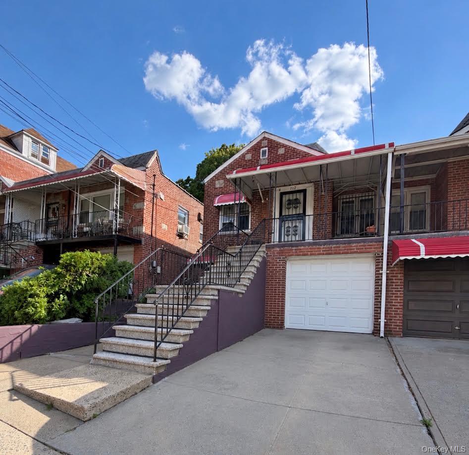 712 E 232nd Street, Bronx NY 10466