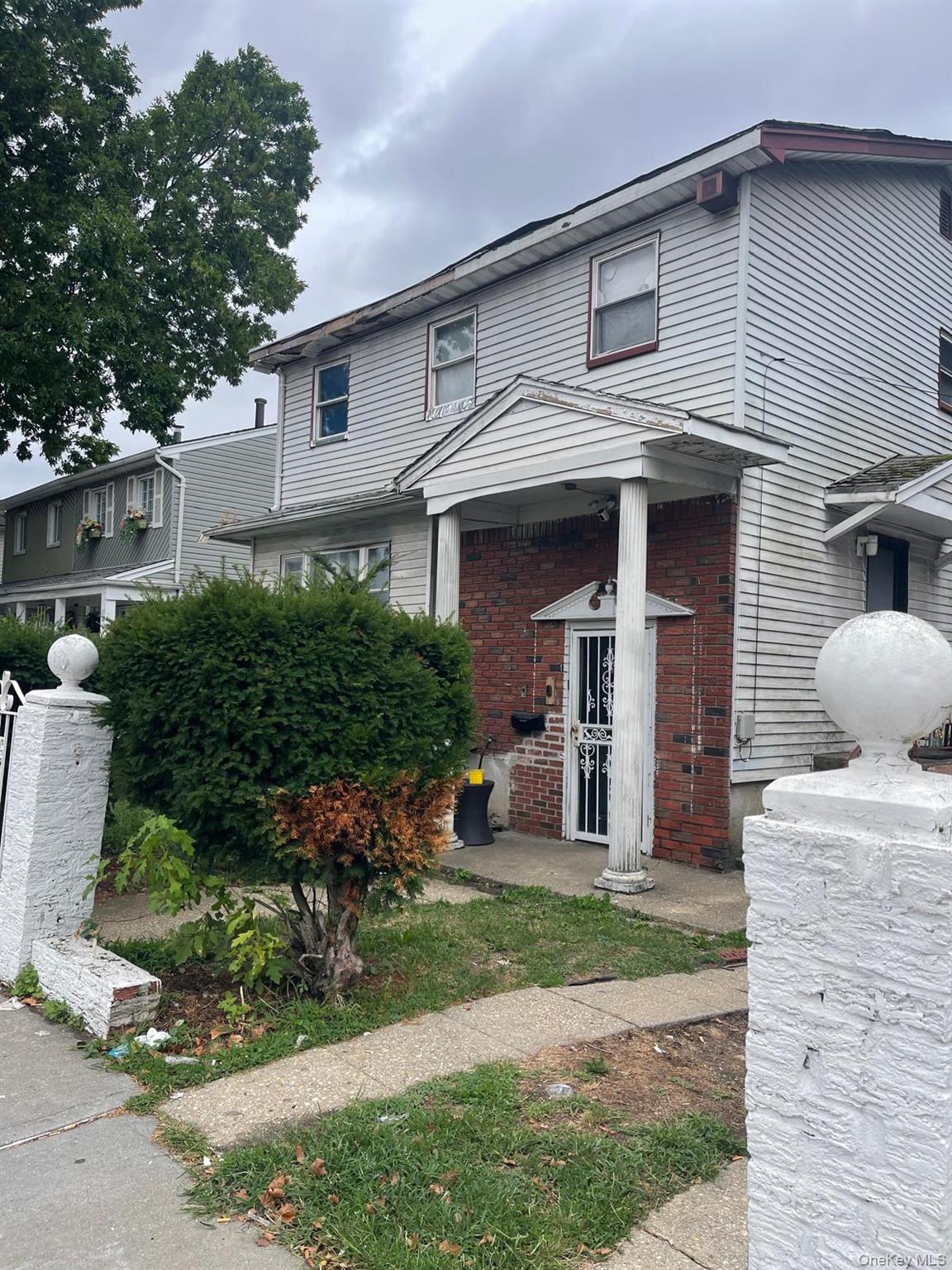 117-04 vanwyck, South Ozone Park NY 11420