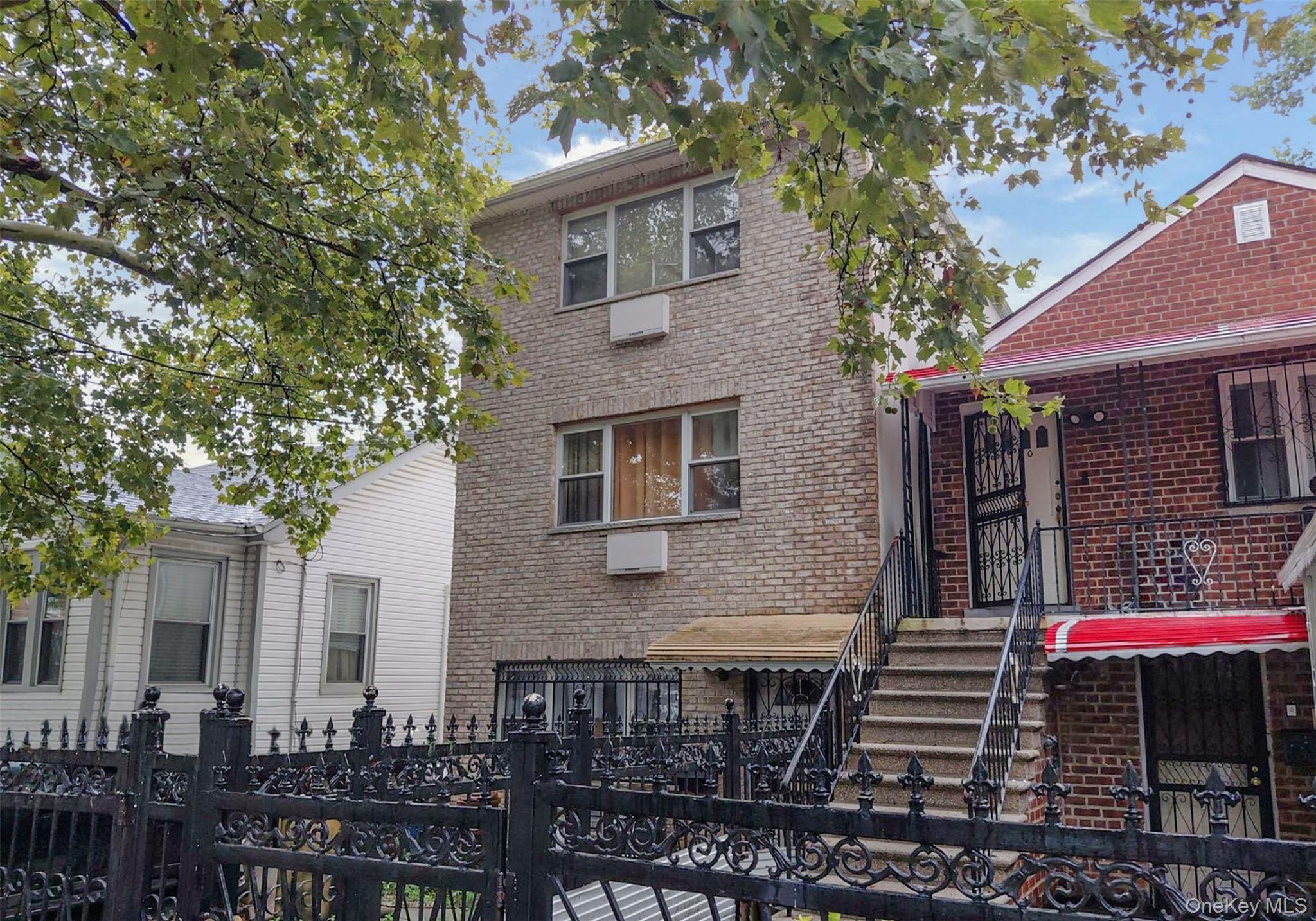 1022 E 232nd Street, Bronx NY 10466