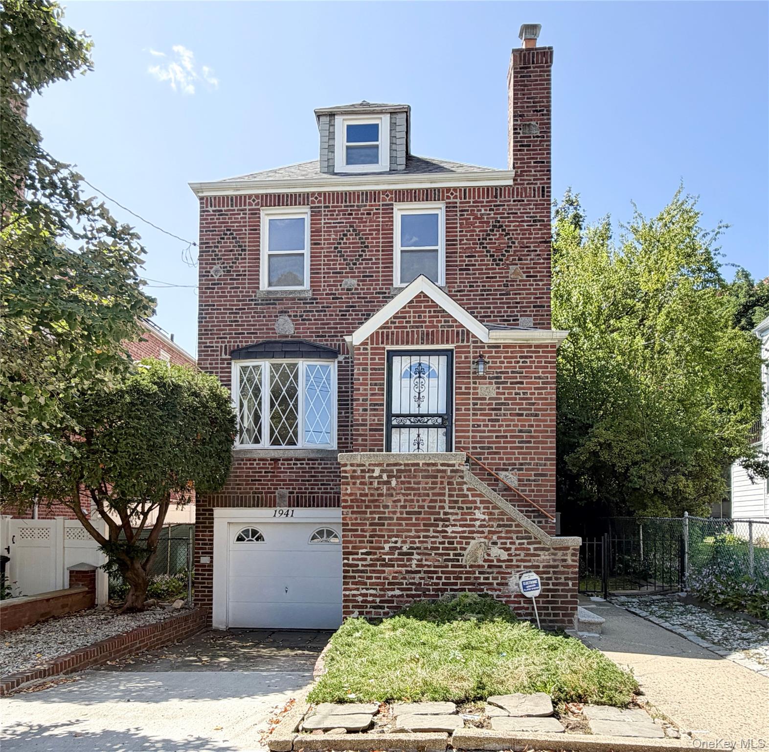 1941 Yates Avenue, Bronx NY 10461