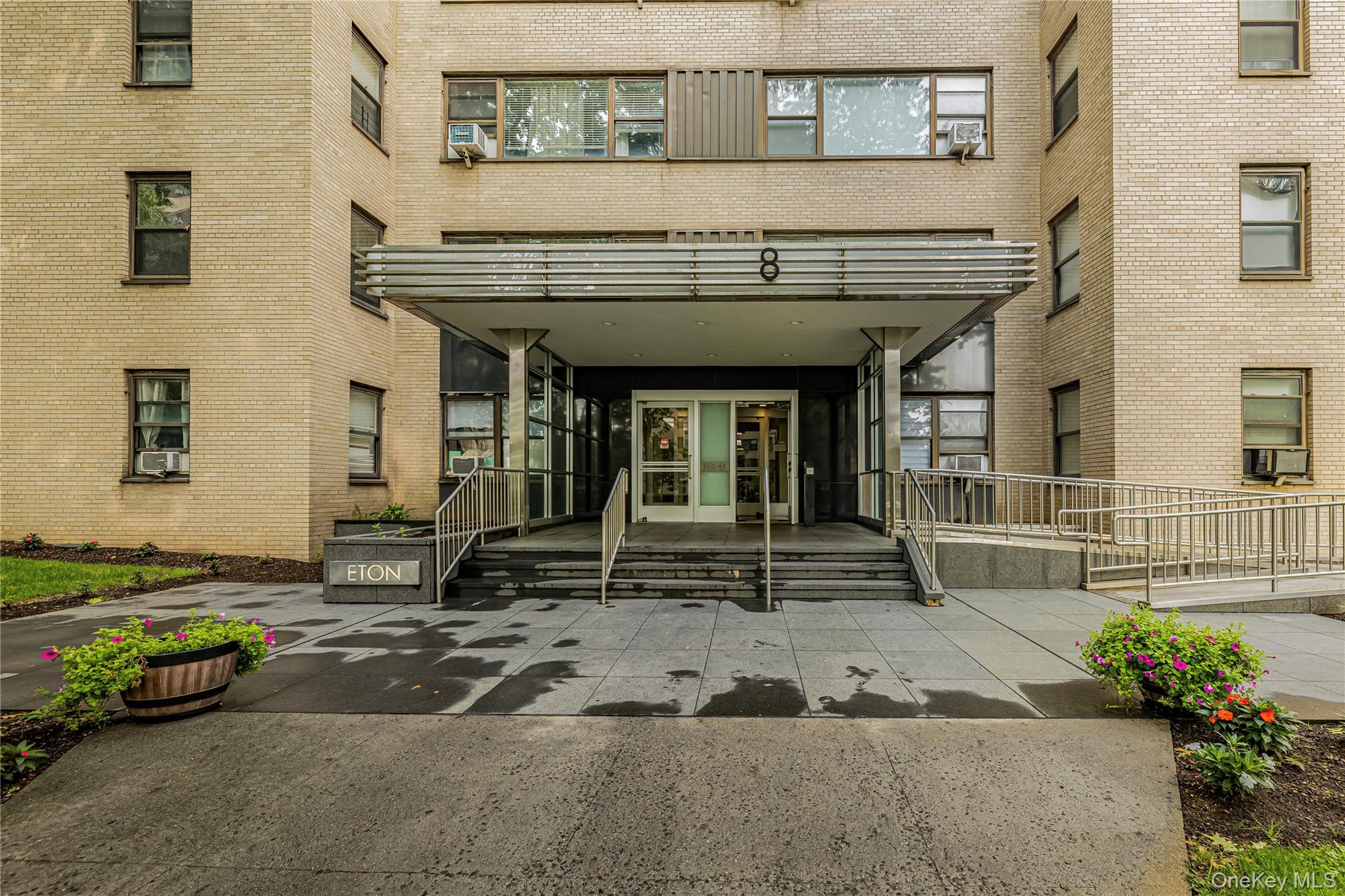 8 Fordham Oval Unit 16B, Bronx NY 10468