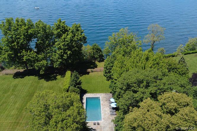 7 Cedar Lane, Glen Cove NY 11542