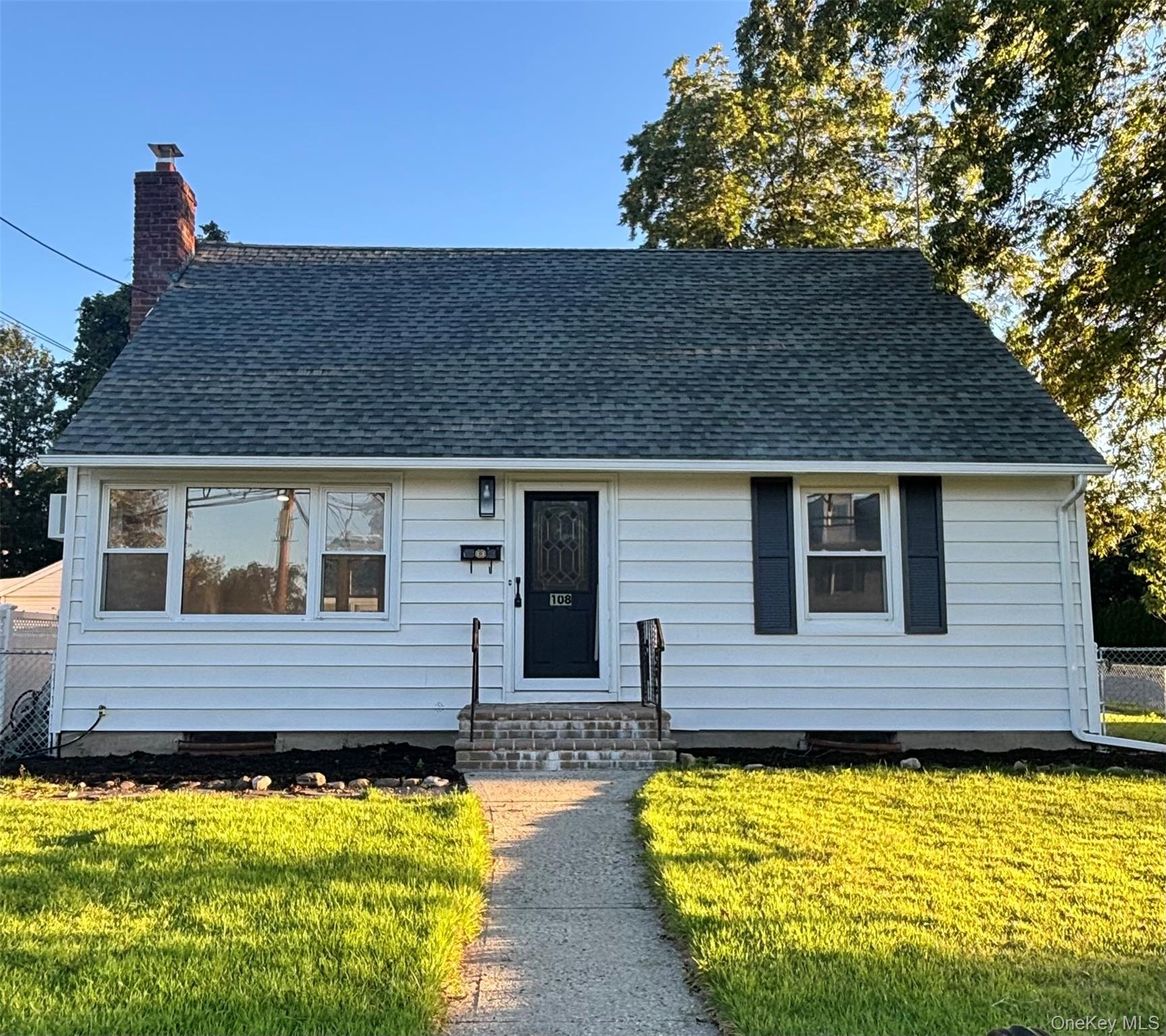 108 Dorset Avenue, Albertson NY 11507