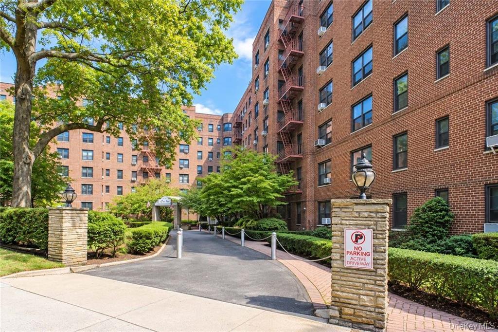 84-01 Main Street Unit 429, Briarwood NY 11435
