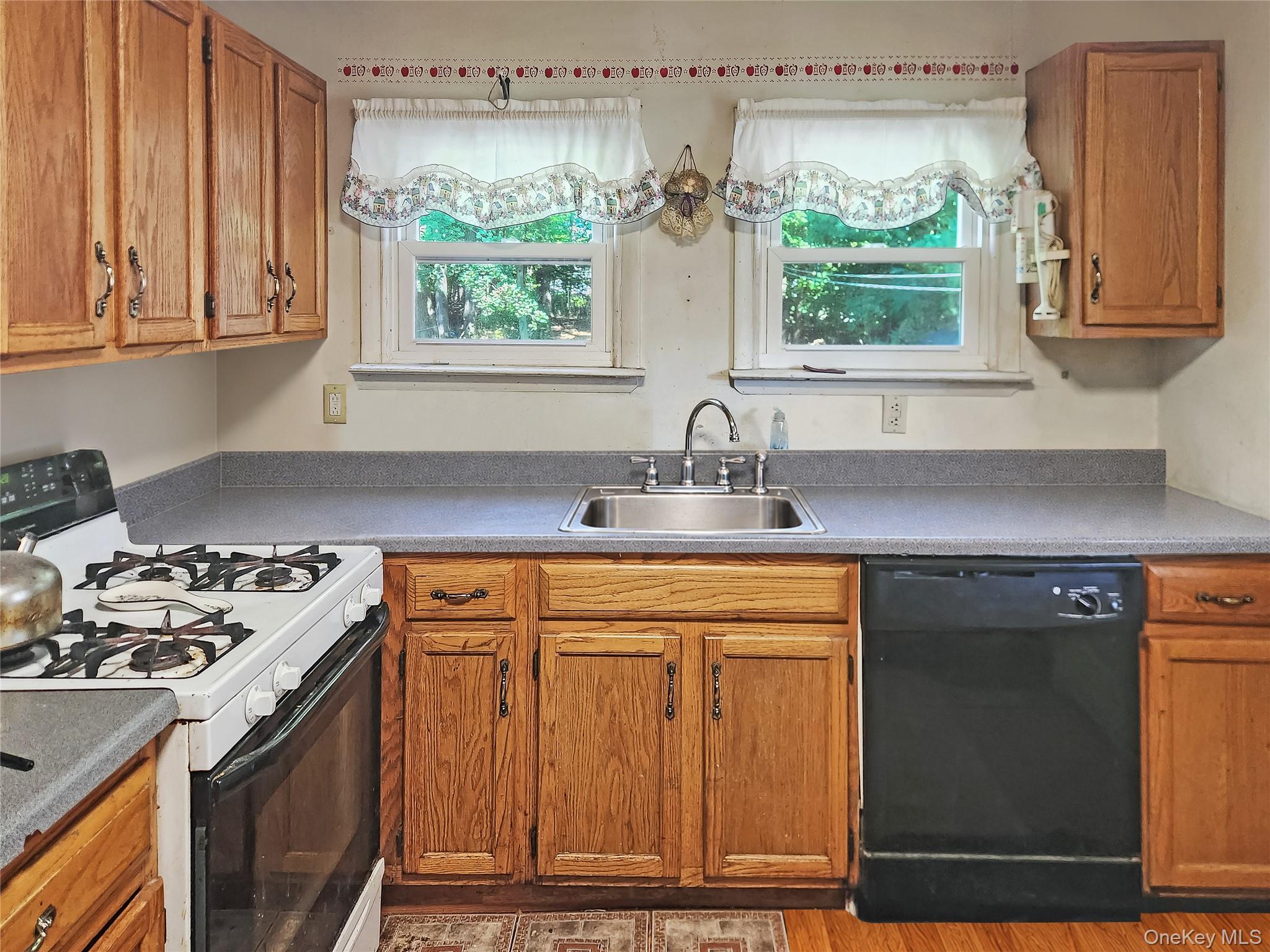 15 Grove Street, Highland NY 12528