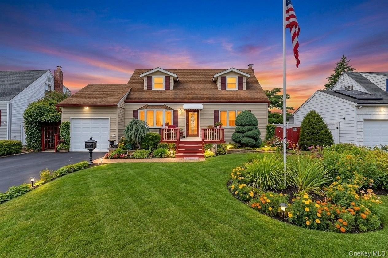 150 W 19th Street, Deer Park NY 11729