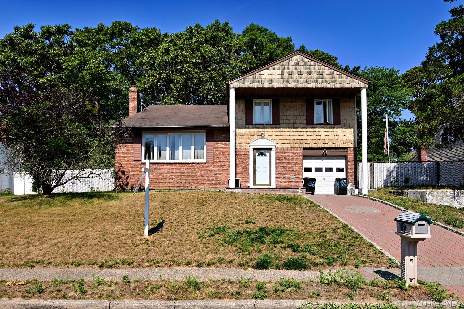 36 E Willow Street, Selden NY 11784