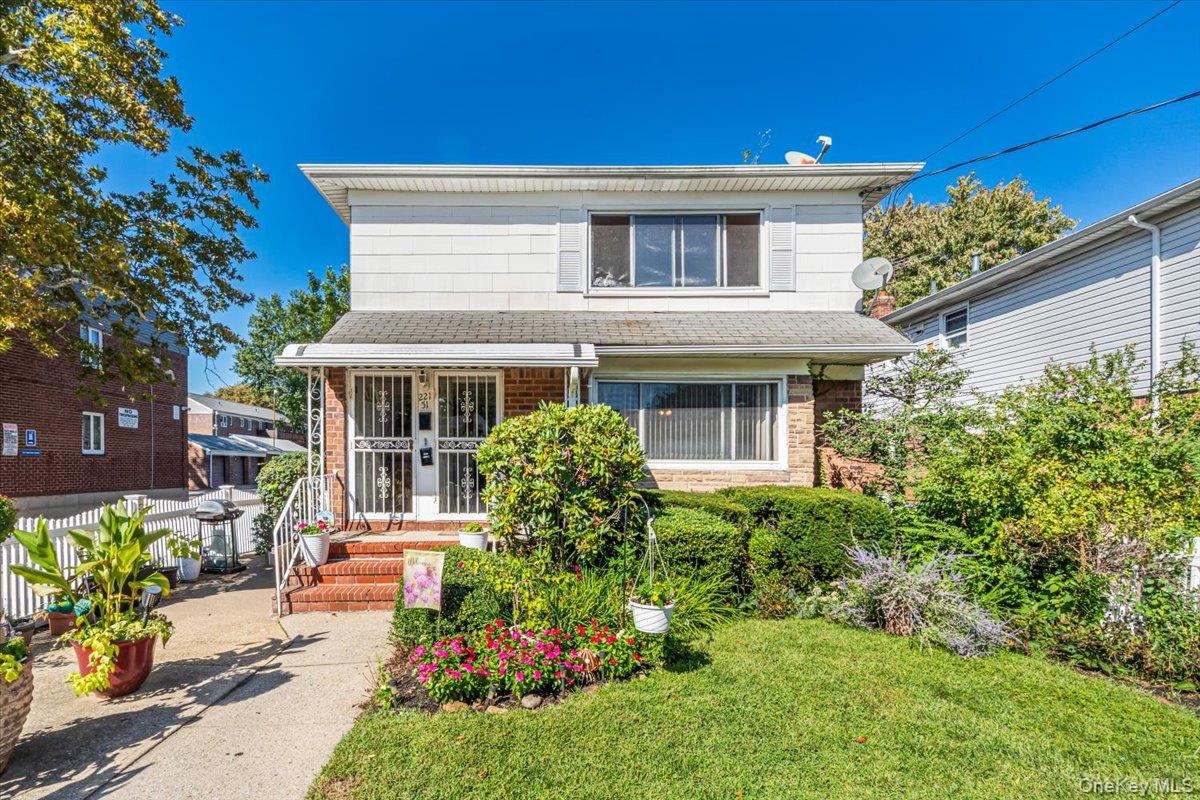 221-51 Braddock Avenue, Queens Village NY 11427
