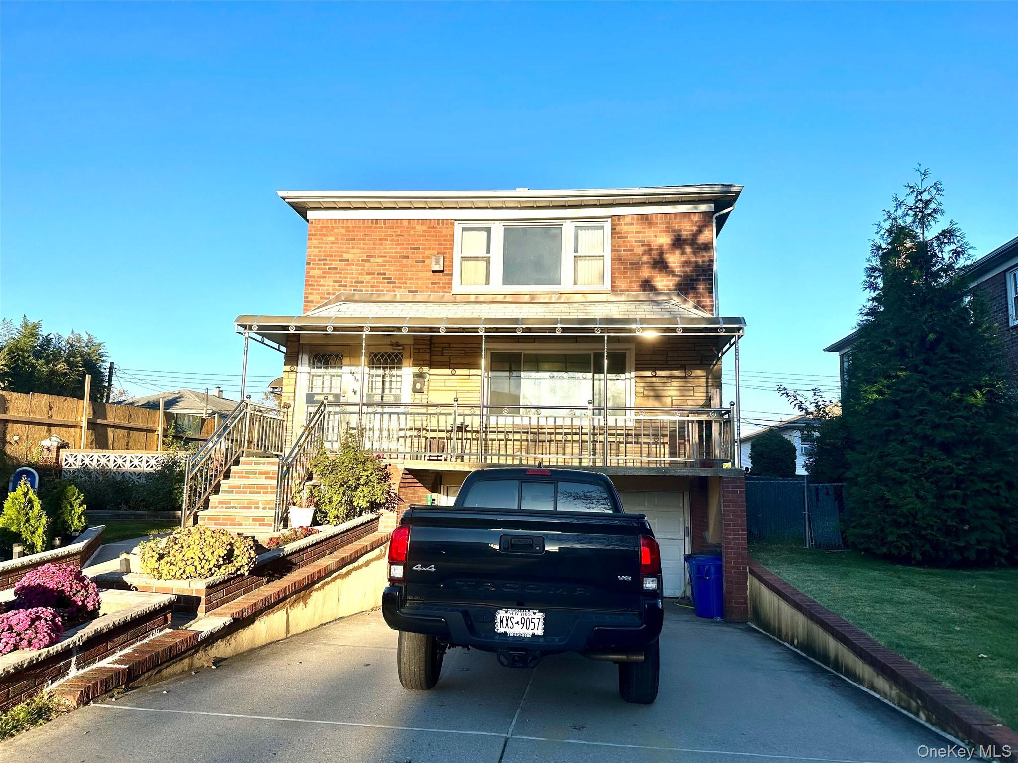 5835 229th Street, Oakland Gardens NY 11364