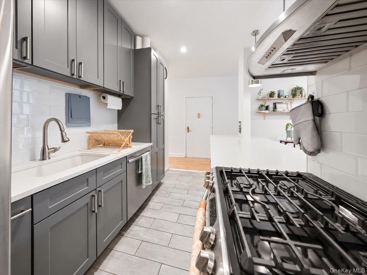 51 W 106th St New York Unit 1A, Manhattan NY 10025