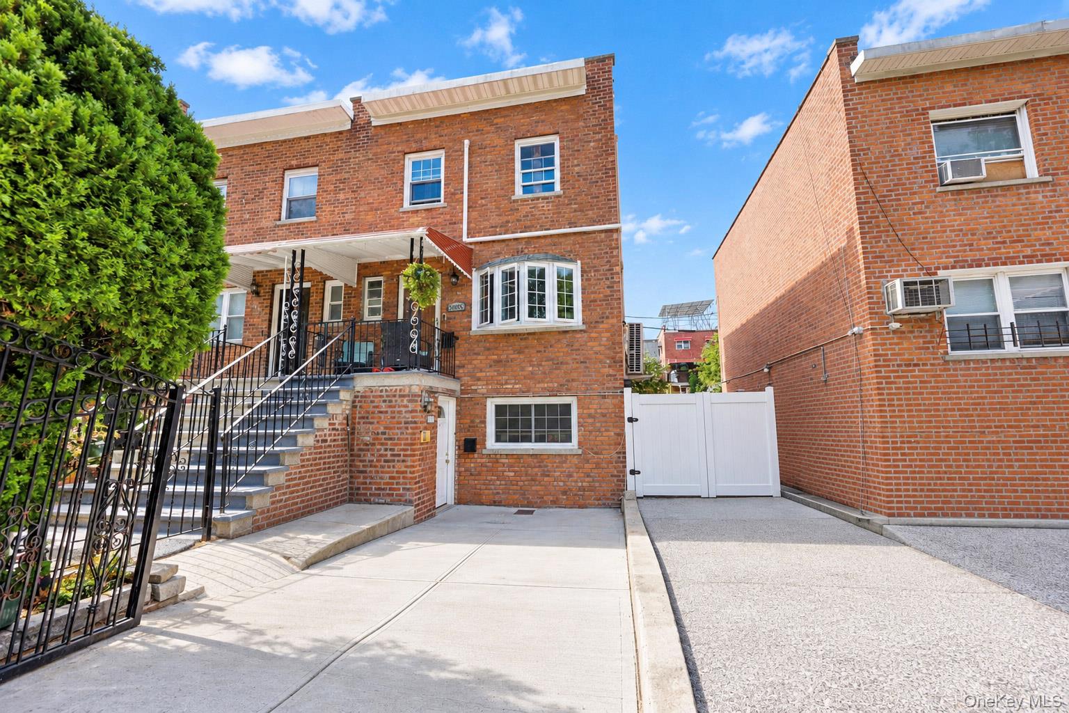 3035 Yates Avenue, Bronx NY 10469