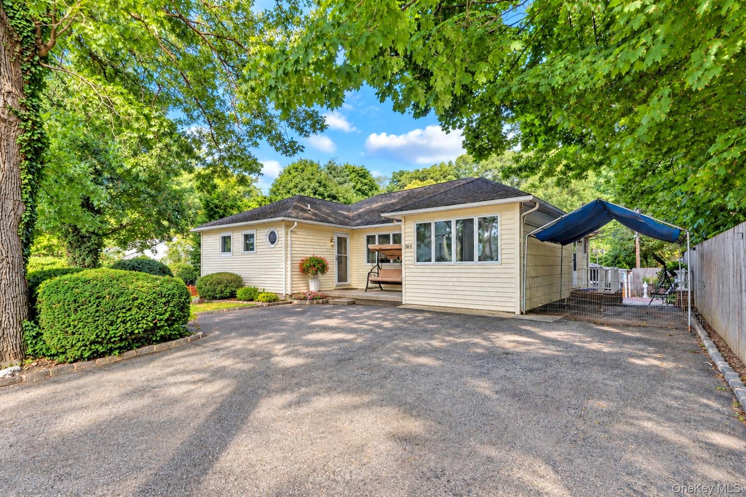 164 Landing Road, Glen Cove NY 11542