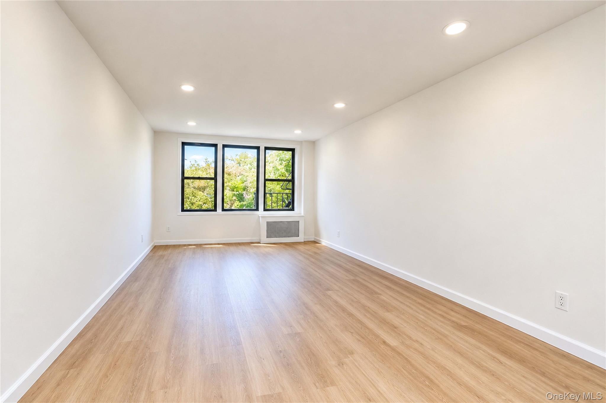 145 Lincoln Avenue Unit 6x, Staten Island NY 10306