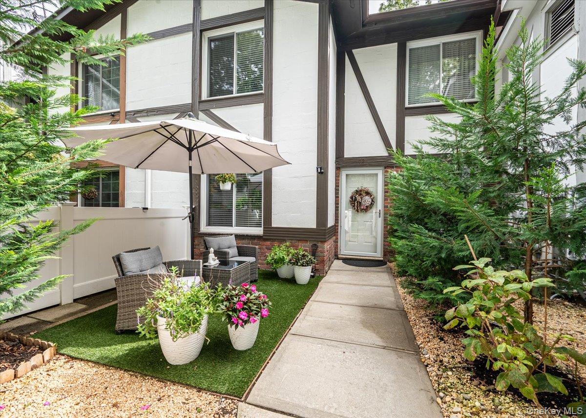 72 Birchwood Road Unit 72, Medford NY 11763