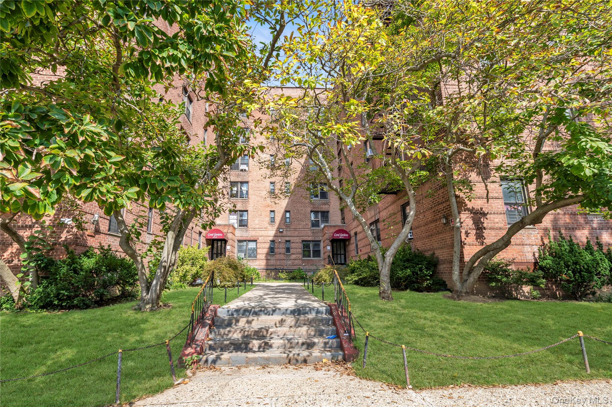 144-11 Sanford Avenue Unit 1H, Flushing NY 11355