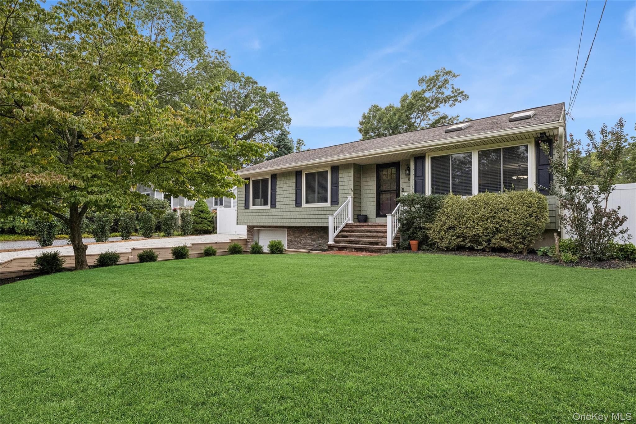 6 Rosewood Road, Rocky Point NY 11778