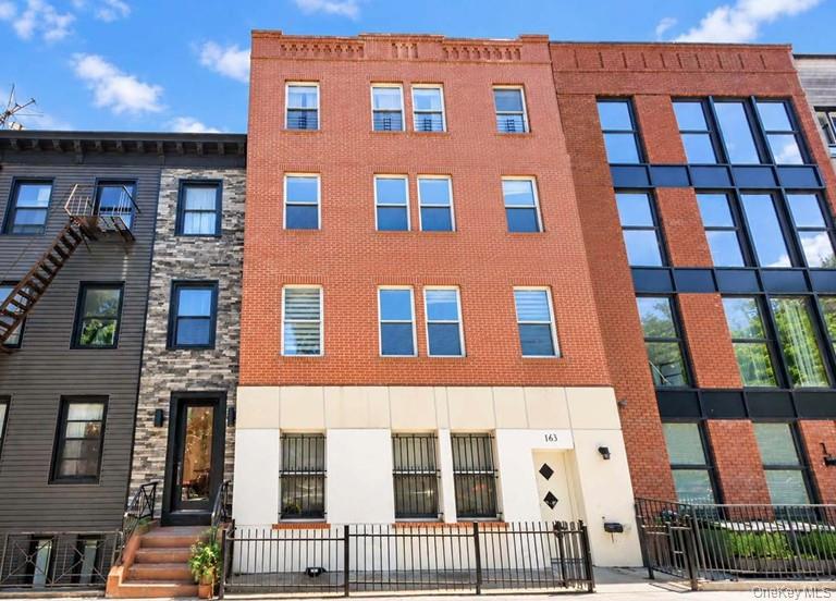 163 Taaffe Place Unit 2, Brooklyn NY 11205