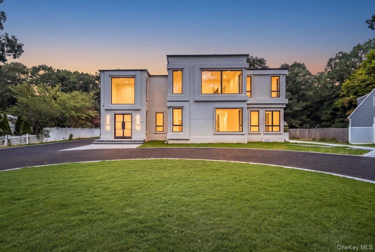 1080 Westminster Avenue, Dix Hills NY 11746
