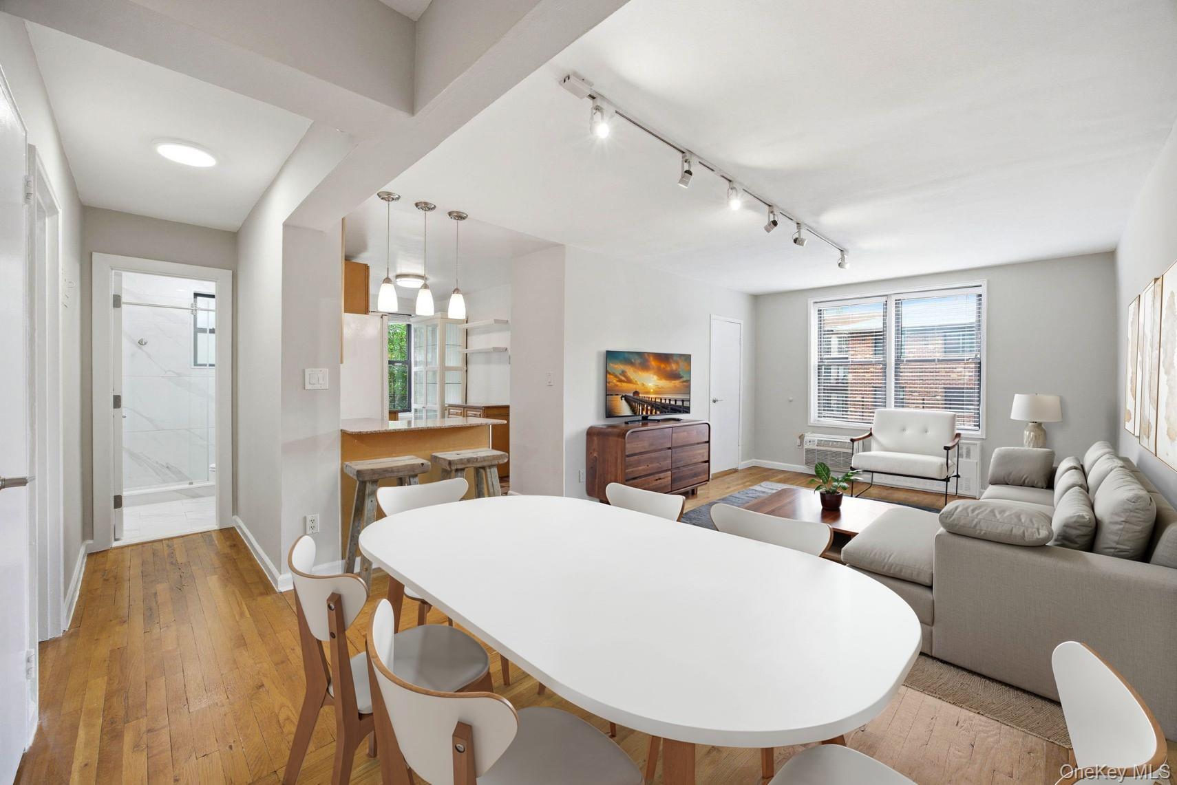 25-34 Crescent Street Unit 2K, Astoria NY 11102