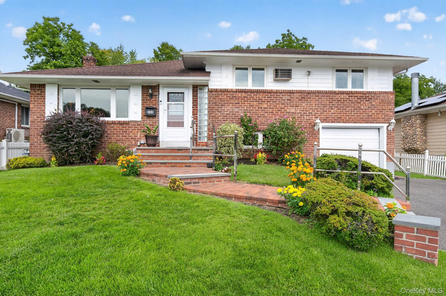 244 Halsey Avenue, Jericho NY 11753