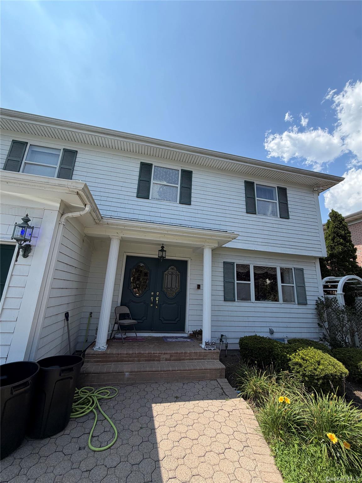 6 Melton Drive W, Rockville Centre NY 11570