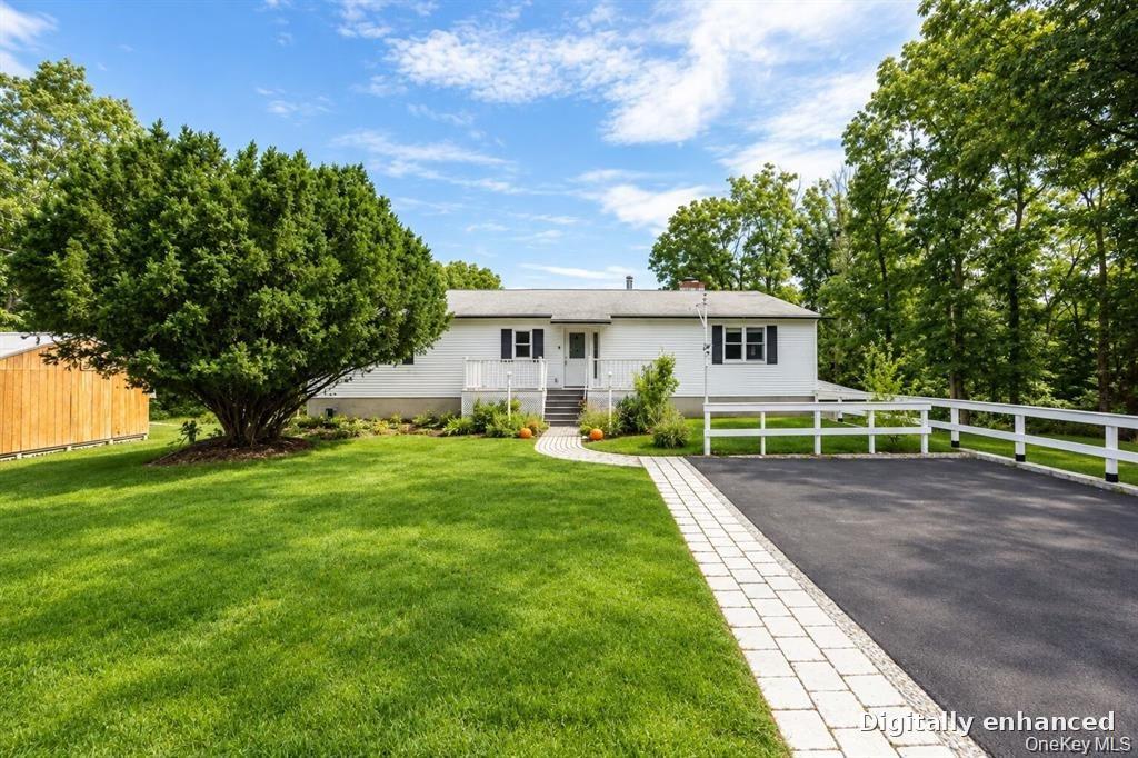 226 Charwill Drive, Clinton Corners NY 12514