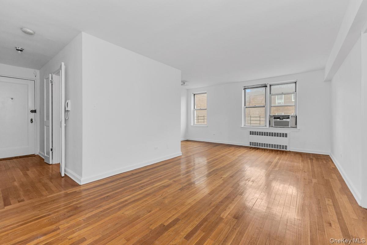 67-07 Yellowstone Boulevard Unit 5F, Forest Hills NY 11375