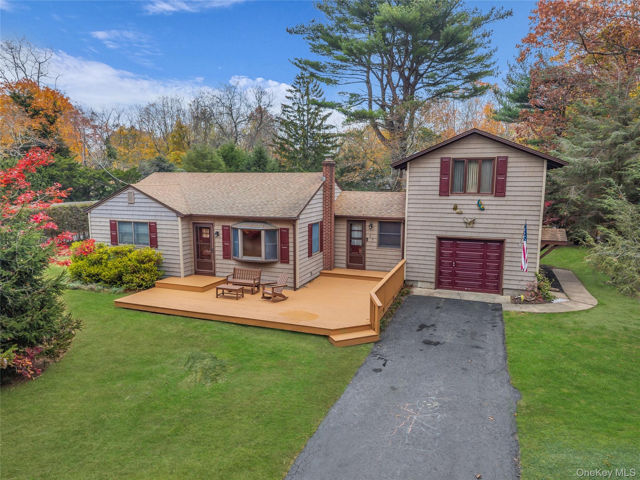 17 Hawkins Lane, Brookhaven NY 11719
