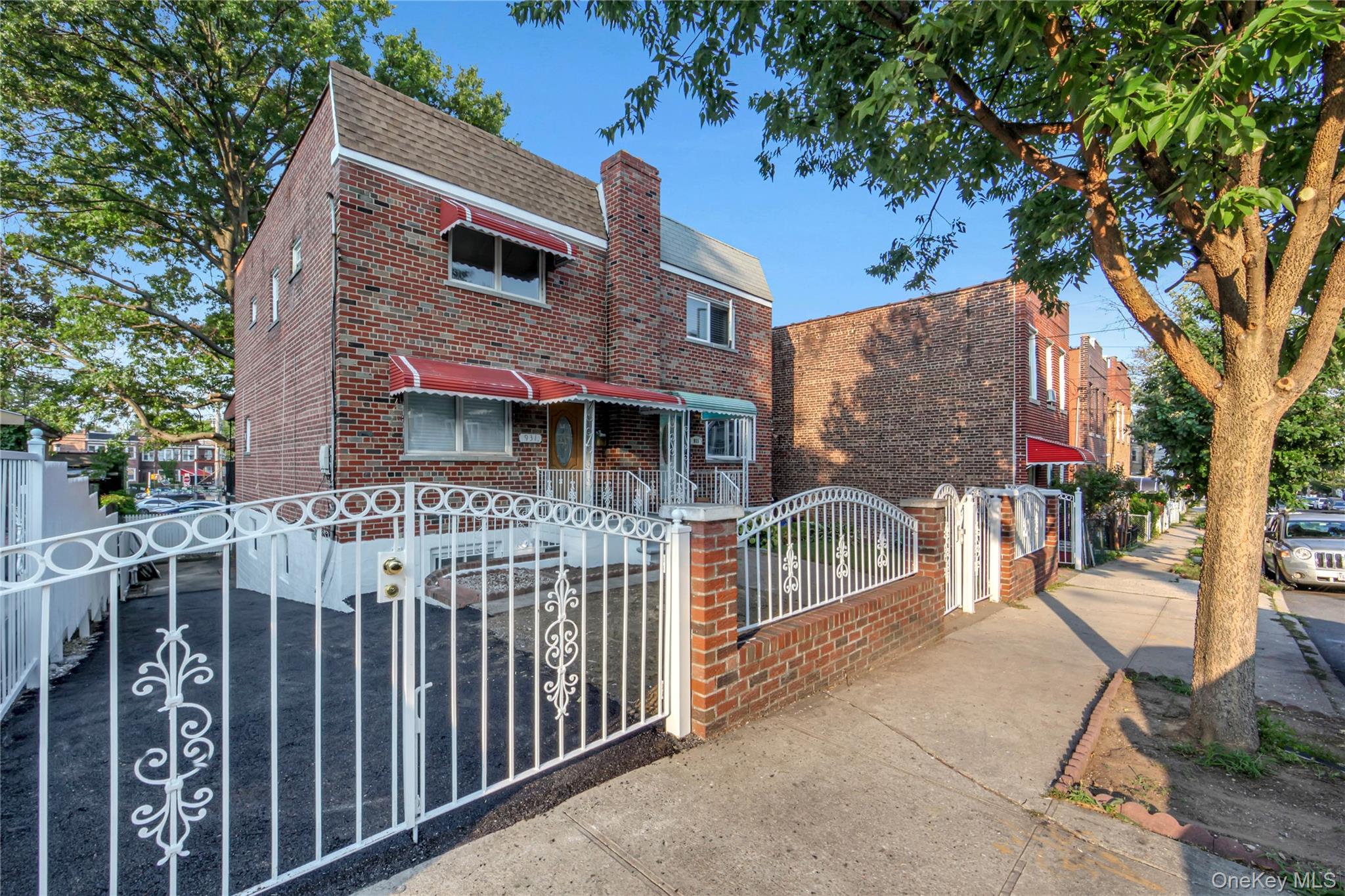 931 E 232nd Street, Bronx NY 10466