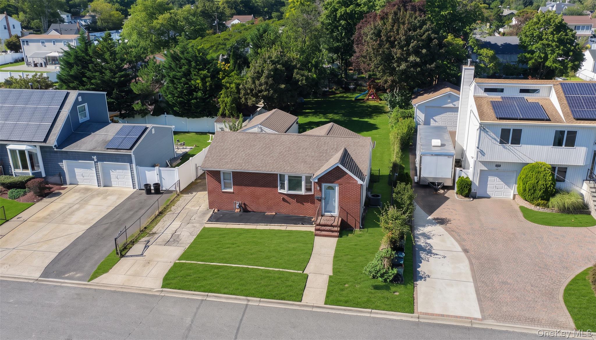410 10th Street, West Babylon NY 11704