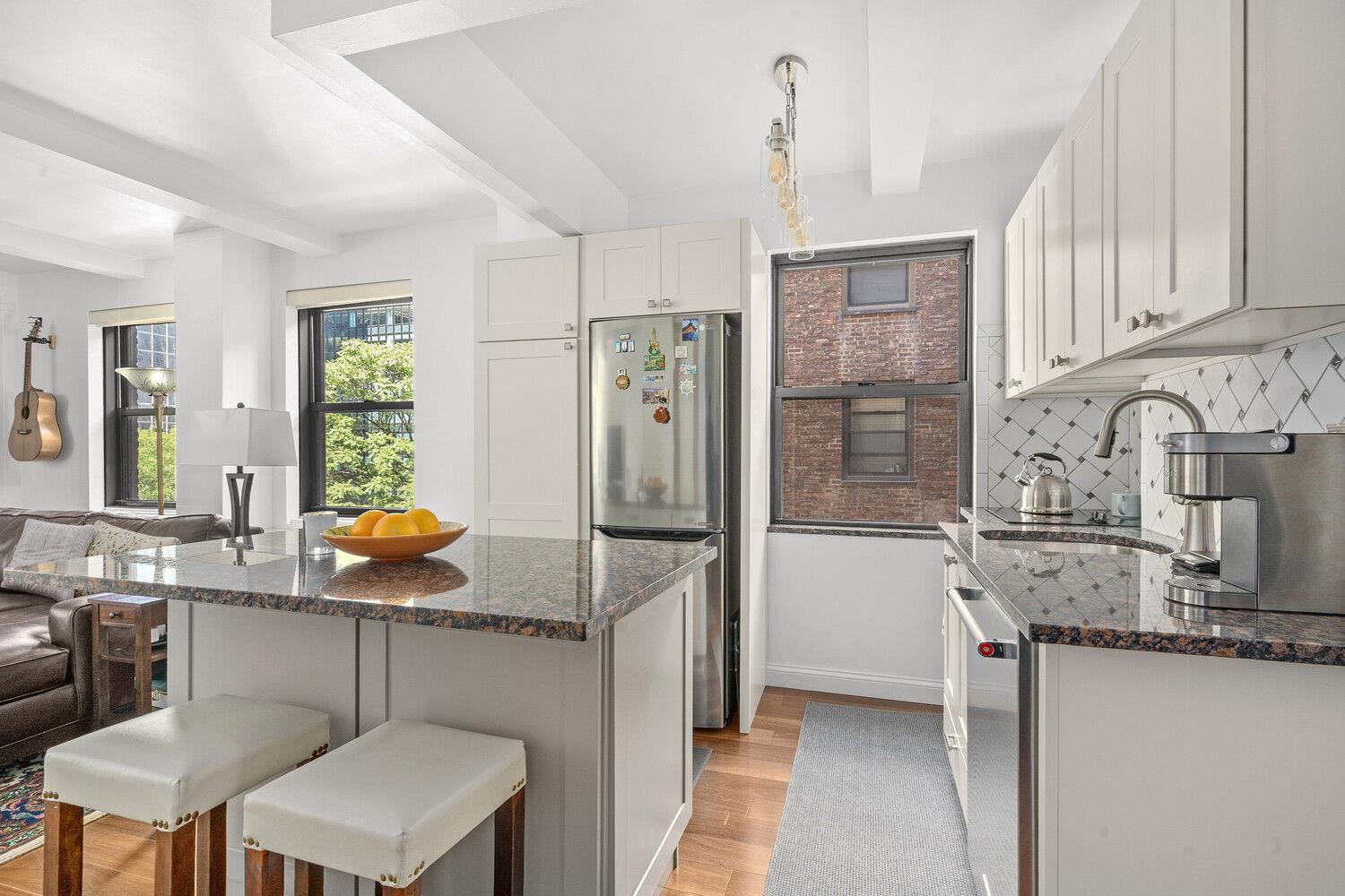 235 E 49TH Street Unit 8C, Manhattan NY 10017